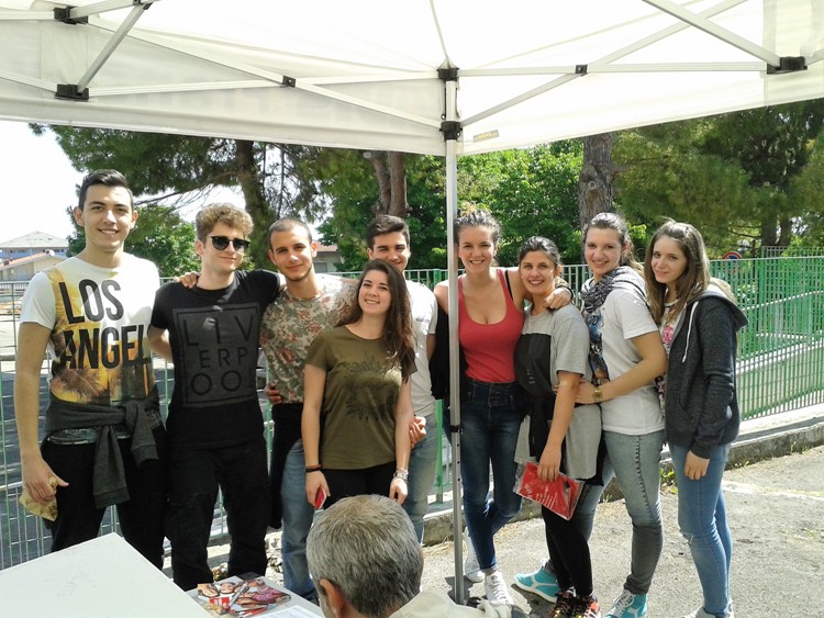 Autoemoteca al Liceo Volta per un... anticipo di maturità